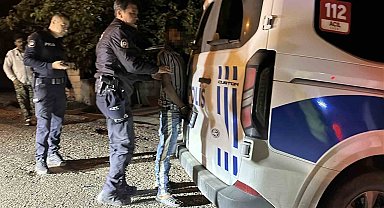 Direksiyona alkollü geçti, 2 araca çarpıp yaya olarak kaçtı