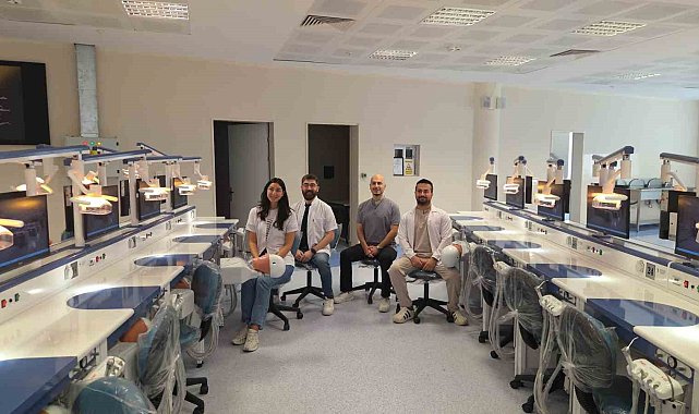 Diş hekimliği öğrencileri kliniğe mankenler üzerinde hazırlanacak