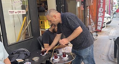 Dışlanma iddiasını reddeden çay ocağı çalışanı, "Herkese kapımız açık"