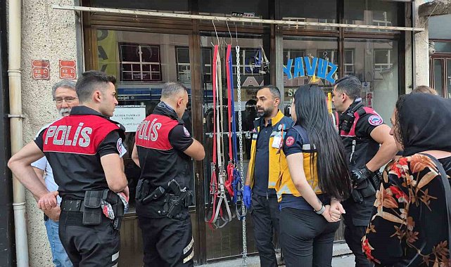 Dükkânında öldü veya bayıldı diye endişe edilen esnaf sanayide çıktı
