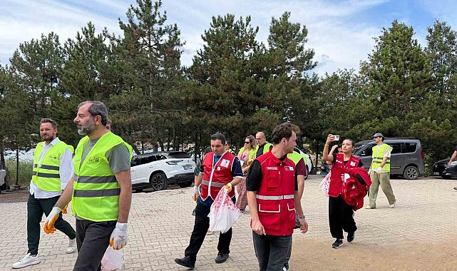 Dünya gençleri, Gürsu'da çevre dayanışması için buluştu