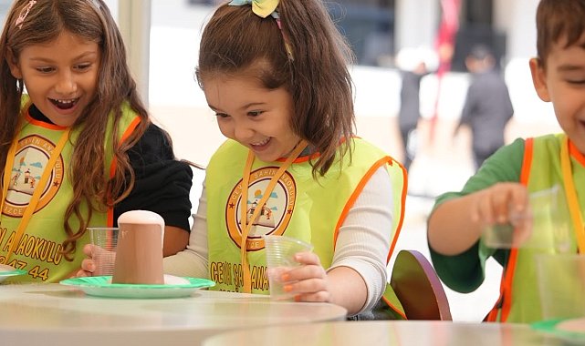 Düzce Bilim Şenliği renkli görüntülerle başladı