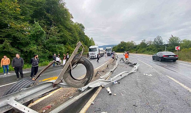 Düzce'de makasyalan tır trafiği felç etti