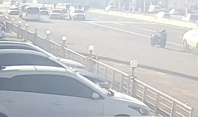 Düzce'de motosiklet yayaya çarptı!