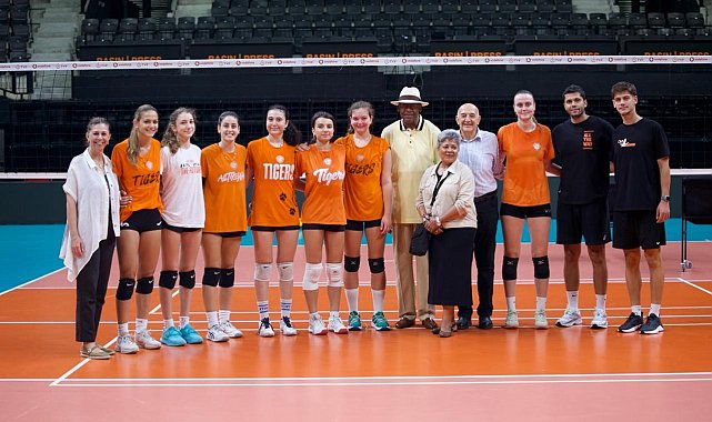 Eczacıbaşı Spor Kulübü, 60. yılında basketbol efsanelerini yeni evinde ağırladı