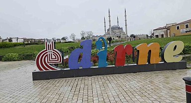 Edirne'de hava sıcaklığı 33 dereceden 17'ye düştü