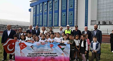 Edirne'de uçurtmalar Gazzeli çocuklar için gökyüzüne yükseldi