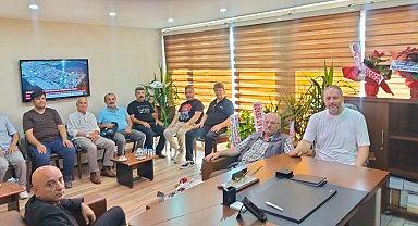 Edirne'de Yesevi Hareketi Derneği'nden MHP'ye 'hayırlı olsun' ziyareti