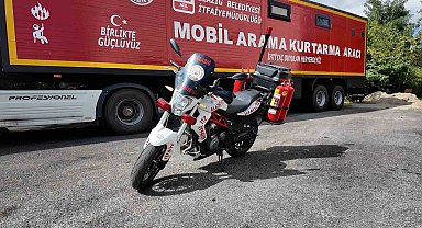 Elazığ itfaiyesi filosunu güçlendirdi: Öncü motosiklet ve mobil müdahale aracı