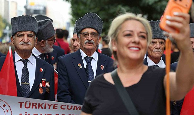Elazığ'da "Gaziler Günü" yürüyüşü