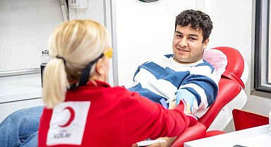 En yüksek kan bağışı oranı 20 yaşındaki gençlerde görüldü