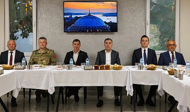Erkol ve Danacı için veda yemeği düzenlendi