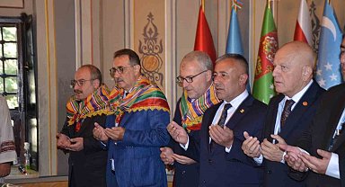 Ertuğrul Gazi'yi Anma ve Yörük Şenlikleri'nin son günü türbe ziyareti ile başladı