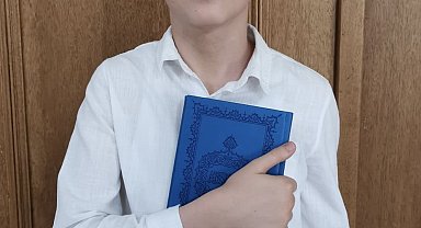 Ertuğrulgazi Camii ve Darulkurrası'nın ilk hafızı Hüseyin Yılmaz, Bilecik birincisi oldu