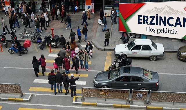 Erzincan nüfus yoğunluğunda Türkiye'nin en düşük illeri arasında