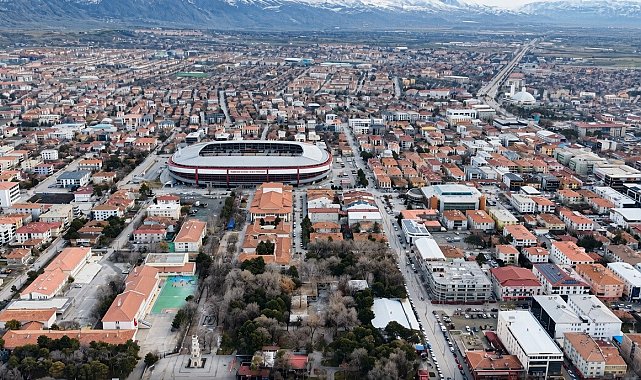 Erzincan'da deprem gerçeğine karşı düşük katlı ve planlı yapılaşma öne çıkıyor