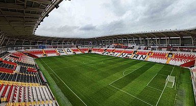 Erzincan'da futbolun adresi: 13 Şubat Şehir Stadyumu