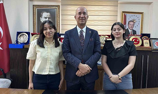 Esendere Belediyesinden gençlere destek: Üniversiteyi kazanan her öğrenciye 100 bin TL