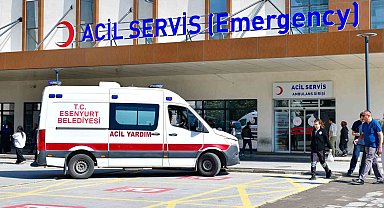 Esenyurt Belediyesi'nden vatandaşlara hasta nakil hizmeti