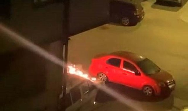 Esenyurt'ta haraç vermeyince oto galeriyi kundakladılar