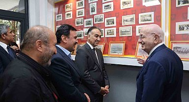 Eski TBMM Başkanı Kahraman okuduğu liseyi ziyaret etti