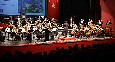 Eskişehir Büyükşehir Belediyesi Senfoni Orkestrası yeni sezonu opera ve operet eserleriyle açtı