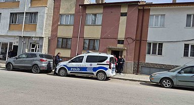 Eskişehir'de 52 yaşındaki adam merdivenin altında ölü bulundu