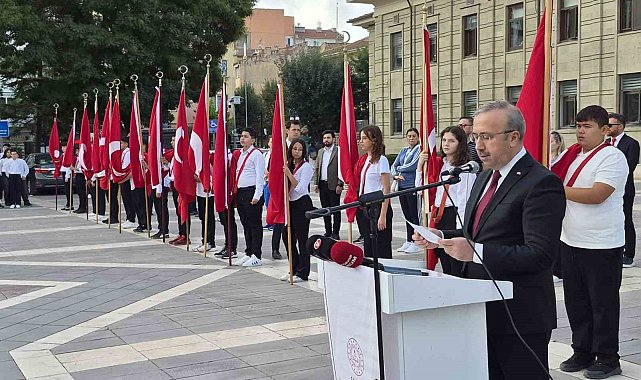 Eskişehir'de Eğitim-Öğretim Yılı ve İlköğretim Haftası töreni