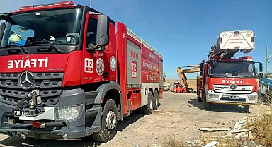 Eskişehir'de geri dönüşüm tesisinde çıkan yangın söndürüldü