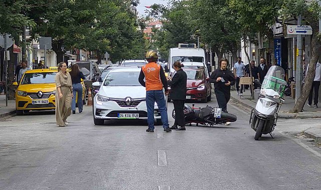 Eskişehir'de otomobille motosiklet çarpıştı