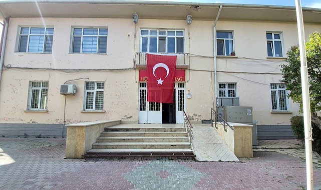 Eskişehir'de "kız meselesi" nedeniyle 1 kişinin bıçaklandığı olayla ilgili 3 şüpheli tutuklandı