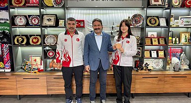 Eskişehir'i temsil eden kick boks sporcusu dünya üçüncüsü oldu