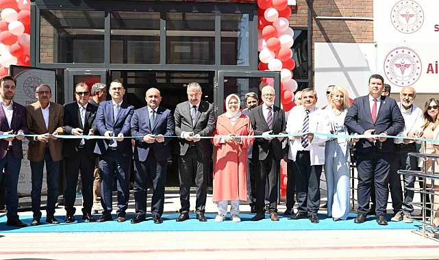 Eskişehir'in yeni sağlık yerleşkesi, Vali Yılmaz'ın katılımıyla açıldı
