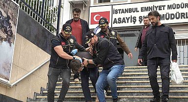 Eyüpsultan Camii'nde silah sesinin yükseldiği olaya ilişkin gözaltına alınan 2 şüpheli adliyeye sevk edildi