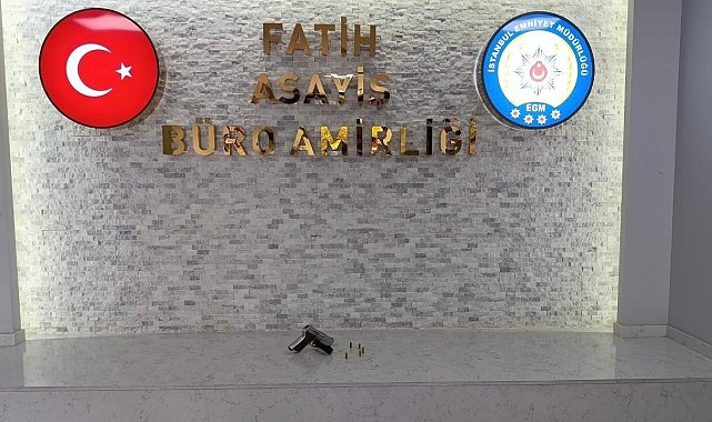 Fatih'te iş yerinin fotoğraflarını çekip, saldırı hazırlığı yapan 2 şüpheli yakalandı