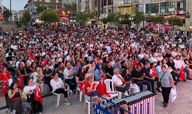 Filenin Sultanları'nın Avrupa Şampiyonluğu Maltepe'de dev ekranda kutlandı