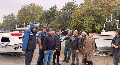 Fırtına sonrası balıkçı barınağında hasar incelemesi