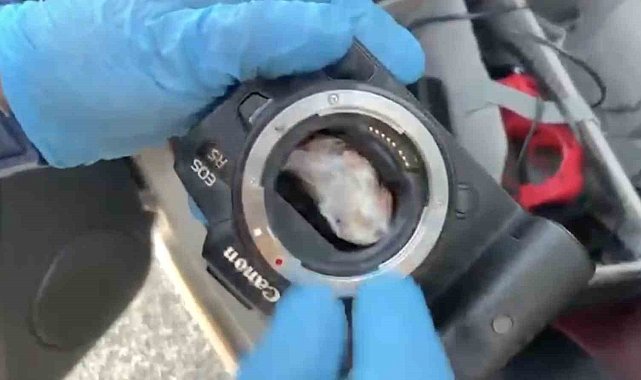 Fotoğraf makinesinin içinden uyuşturucu çıktı: 2 gözaltı