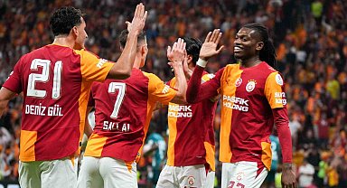 Galatasaray'da 3 değişiklik