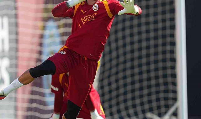 Galatasaray'ın yeni transferi Deniz Gül, ilk antrenmanına çıktı