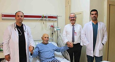 GAÜN Hastanesi'nde 83 yaşındaki hastaya zorlu aort ameliyatı