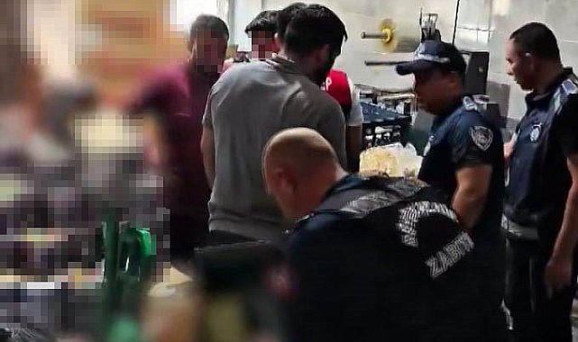 Gaziantep'te bozulmuş, tarihi geçmiş ve değiştirilmiş 2 kamyon cips ve şekerleme ele geçirildi