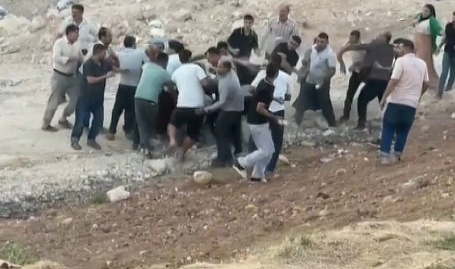 Gaziantep'te dehşete düşüren görüntüler: Araçla kalabalığın arasına daldı