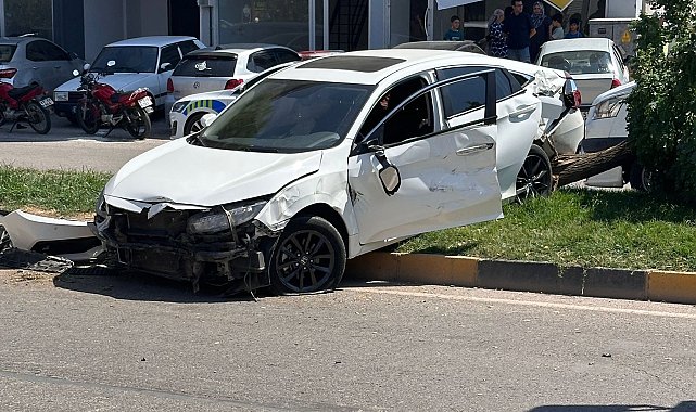 Gaziantep'te otomobil ile beton mikseri çarpıştı: 4 yaralı