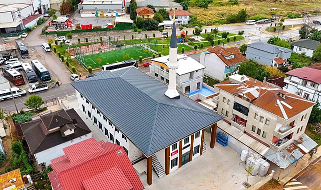 Gazze Şehitleri Cami ibadete gün sayıyor