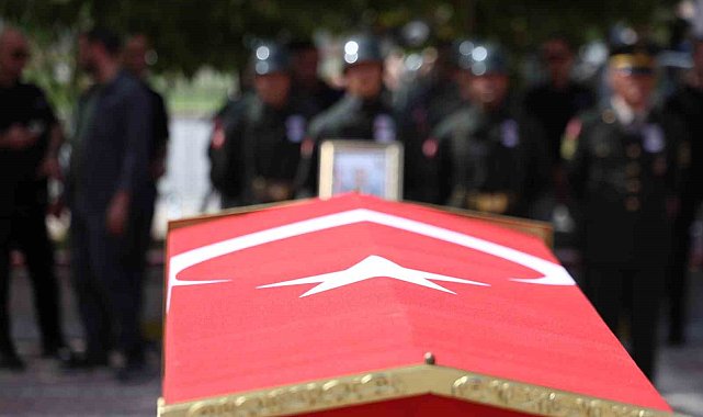Geçirdiği kalp krizi sonucu şehit düşen Uzman Çavuş Sevim son yolculuğuna uğurlandı