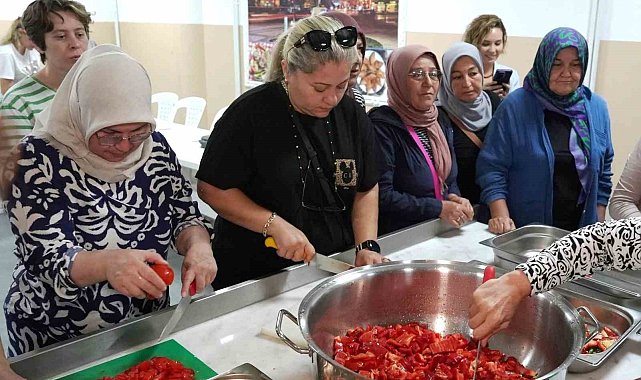 Geleneksel tarhana atölyesine yoğun ilgi