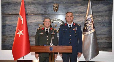 Genelkurmay Başkanı Orgeneral Bayraktaroğlu, Hava Kuvvetleri Komutanı Orgeneral Dalkıran ile görüştü