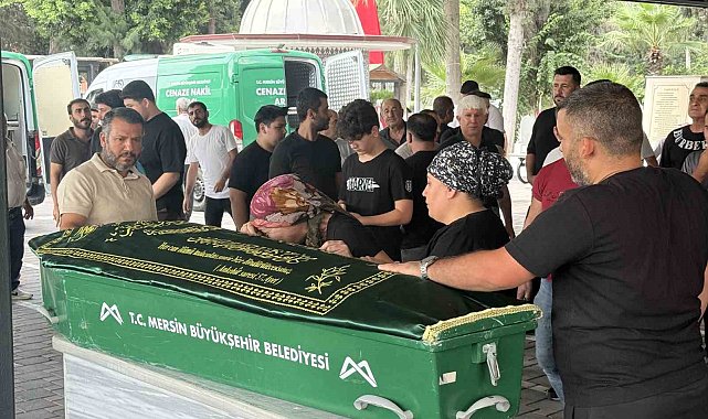 Girdiği kanalda hayatını kaybeden çocuk son yolculuğuna uğurlandı