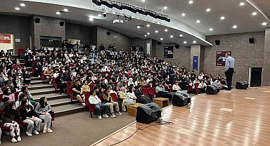 GSB Eskişehir'den yeni öğrencilere uyum toplantısı